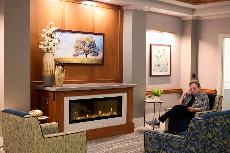 RIDGE CREST AT MEADOW RIDGE nursing home in WEST REDDING, CT - Photo 3 of 10