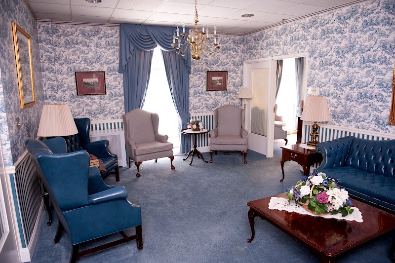 TOUCHPOINTS AT CHESTNUT nursing home in EAST WINDSOR, CT - Photo 5 of 5