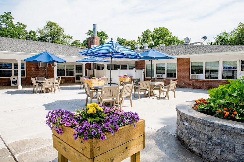 60 WEST nursing home in ROCKY HILL, CT - Photo 3 of 10
