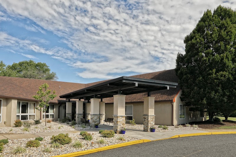 COMPLETE CARE AT SILVER LAKE LLC nursing home in DOVER, DE - Photo 2 of 6
