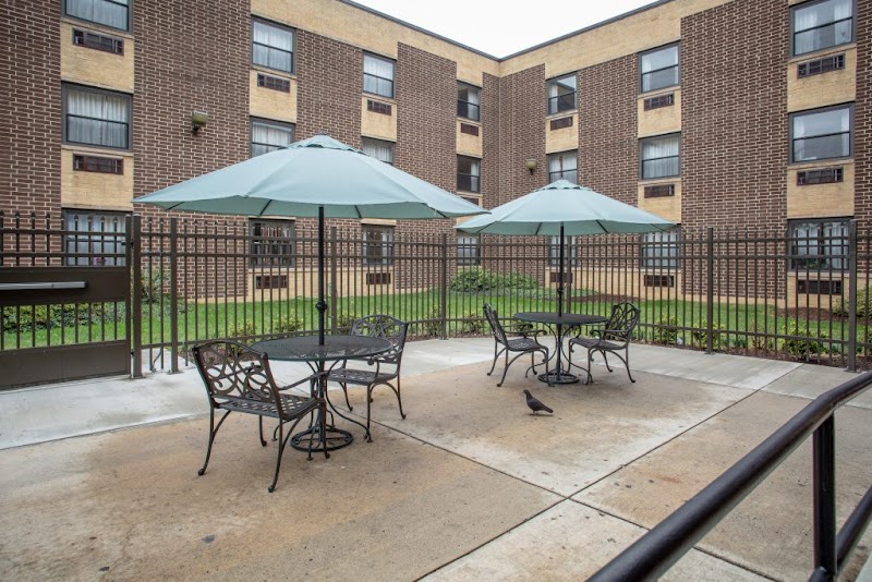 CAPITOL CITY REHAB AND HEALTHCARE CENTER nursing home in WASHINGTON, DC - Photo 5 of 5