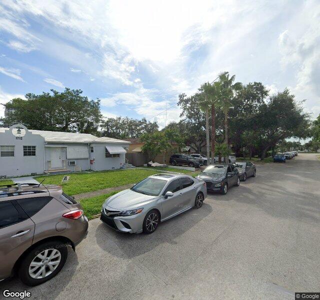 GOLFCREST NURSING CENTER nursing home in HOLLYWOOD, FL - Photo 2 of 2