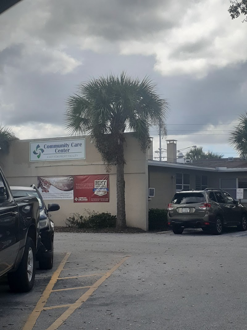 COMMUNITY CONVALESCENT CENTER nursing home in PLANT CITY, FL - Photo 4 of 5