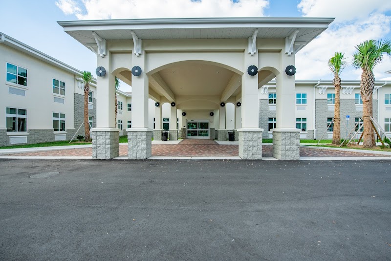 PINES OF SARASOTA nursing home in SARASOTA, FL - Photo 2 of 10
