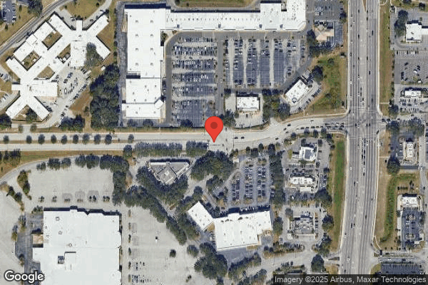 VALENCIA HILLS HEALTH AND REHABILITATION CENTER nursing home in LAKELAND, FL - Photo 1 of 5