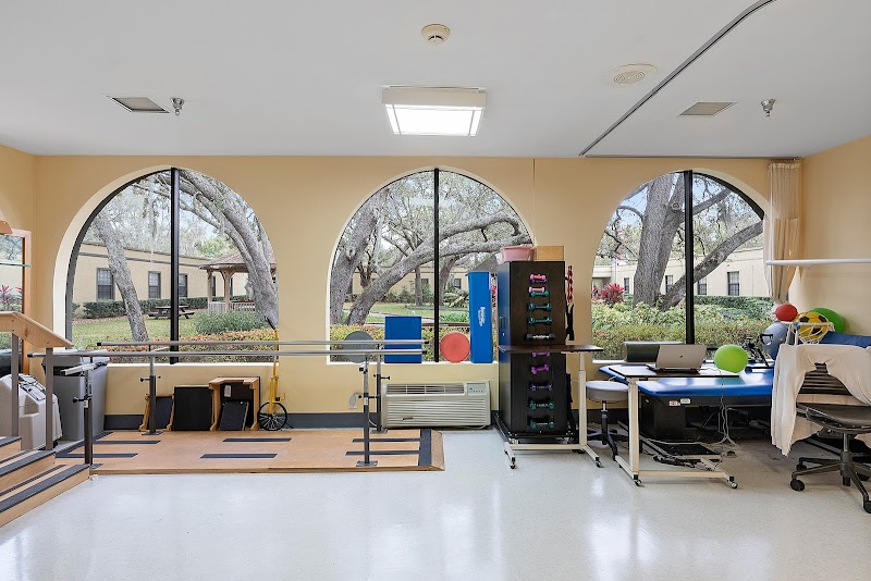 FAIRWAY OAKS CENTER nursing home in TAMPA, FL - Photo 5 of 5