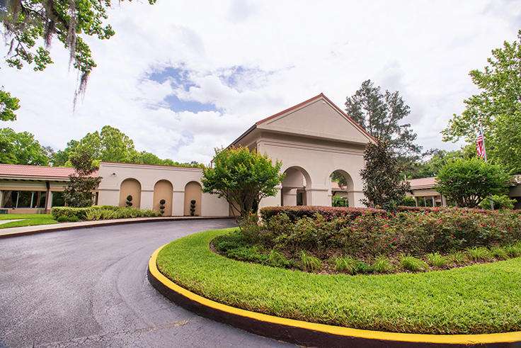 OCALA HEALTH AND REHABILITATION CENTER nursing home in OCALA, FL - Photo 2 of 10