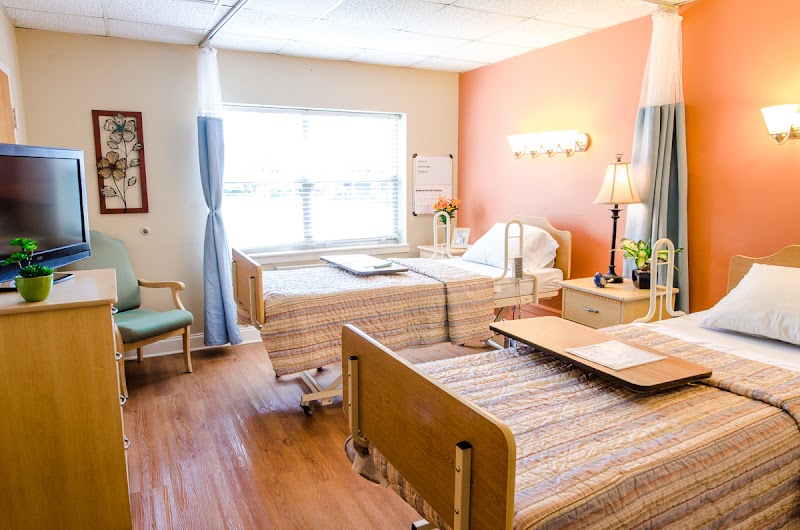 ORANGE PARK REHABILITATION AND NURSING CENTER nursing home in ORANGE PARK, FL - Photo 2 of 9