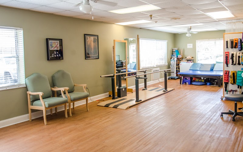 ORANGE PARK REHABILITATION AND NURSING CENTER nursing home in ORANGE PARK, FL - Photo 3 of 9