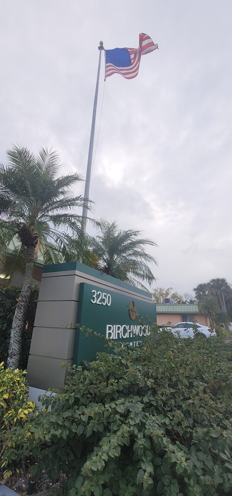 BIRCHWOOD HEALTH AND REHABILITATION CENTER nursing home in SARASOTA, FL - Photo 5 of 5