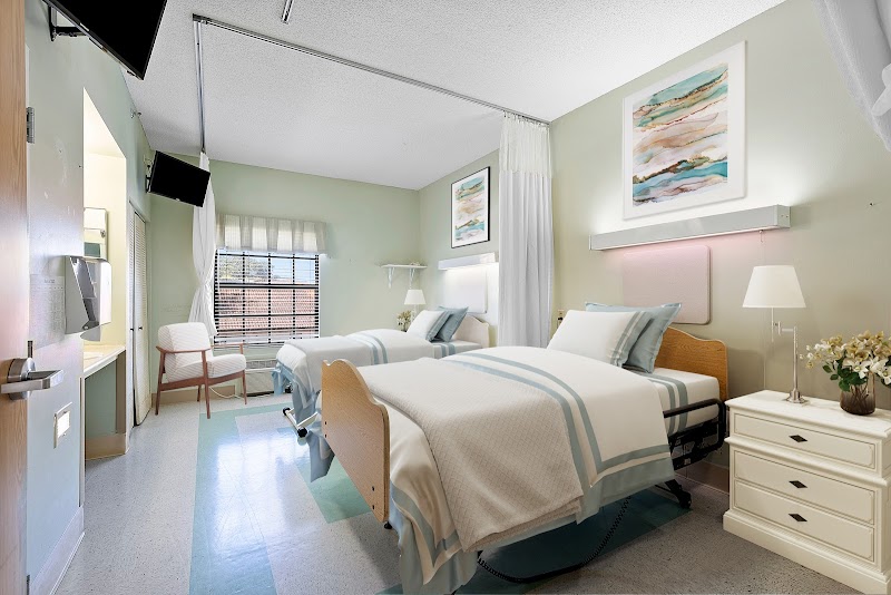 Tierra Pines Center nursing home in LARGO, FL - Photo 4 of 5