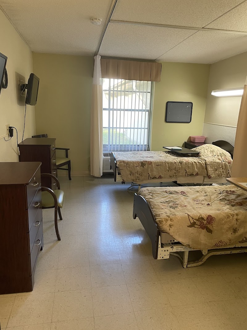 AVIATA AT BROOKSVILLE nursing home in BROOKSVILLE, FL - Photo 4 of 5