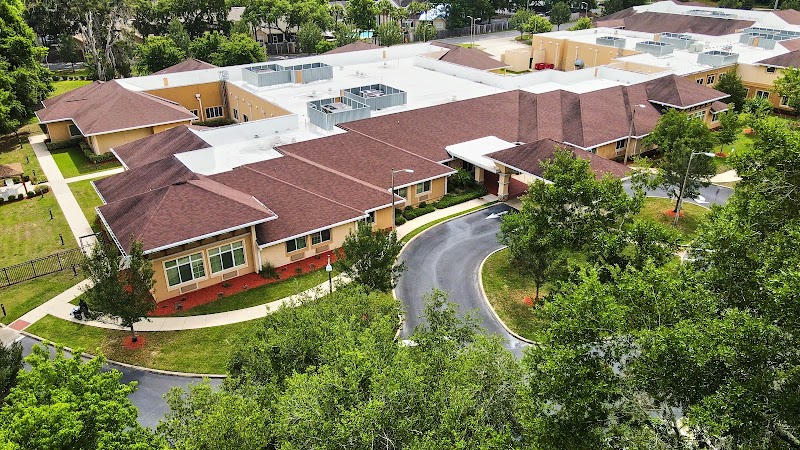 PLAZA HEALTH AND REHAB nursing home in GAINESVILLE, FL - Photo 2 of 10