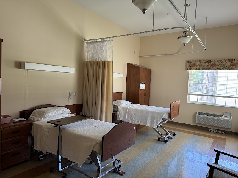 PLAZA HEALTH AND REHAB nursing home in GAINESVILLE, FL - Photo 3 of 10