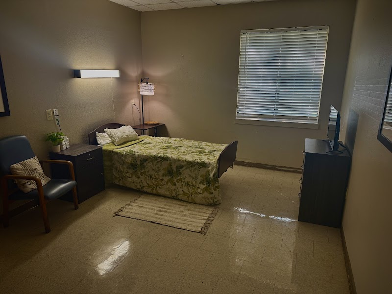 AVIATA AT UNIVERSITY HILLS nursing home in PENSACOLA, FL - Photo 2 of 4