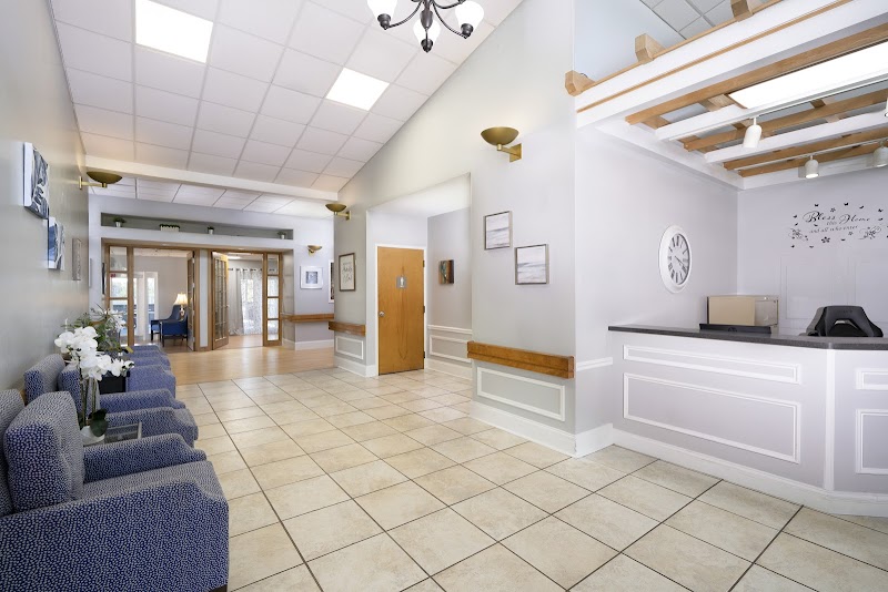 PENINSULA REHABILITATION AND NURSING CENTER nursing home in TARPON SPRINGS, FL - Photo 3 of 5