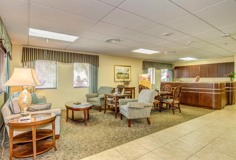 CREEKSIDE HEALTH AND REHABILITATION CENTER nursing home in SARASOTA, FL - Photo 3 of 5