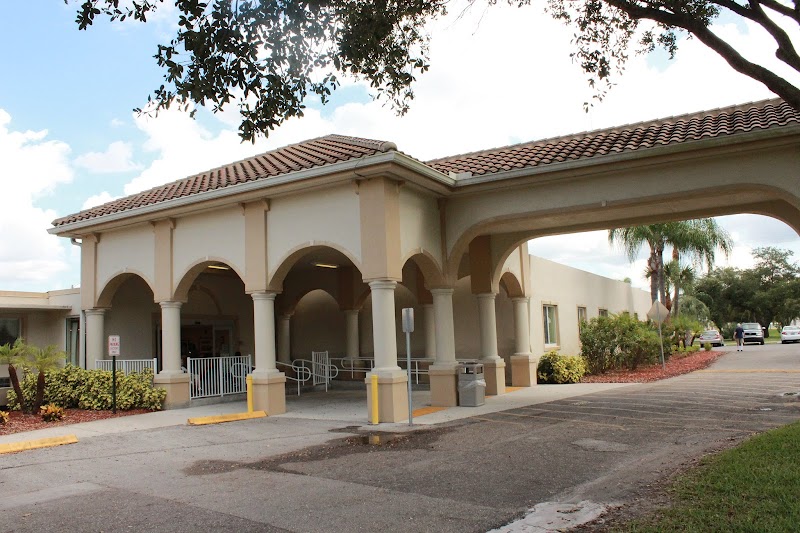 LEHIGH ACRES HEALTHCARE & REHAB CENTER nursing home in LEHIGH ACRES, FL - Photo 5 of 5