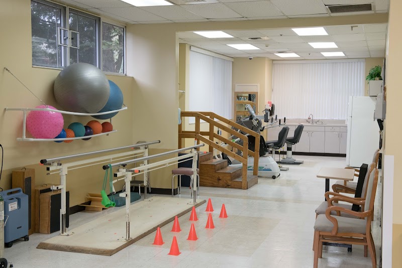 SOUTH ORANGE HEALTH AND REHABILITATION CENTER nursing home in ORLANDO, FL - Photo 2 of 5