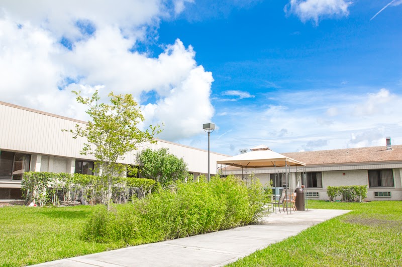 BROOKWOOD GARDENS REHABILITATION AND NURSING CENTE nursing home in HOMESTEAD, FL - Photo 5 of 5
