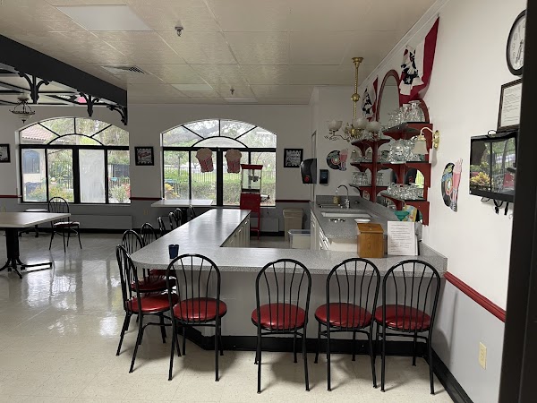 SPRINGS AT LAKE POINTE WOODS nursing home in SARASOTA, FL - Photo 1 of 5