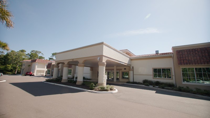 INDIGO MANOR nursing home in DAYTONA BEACH, FL - Photo 2 of 5