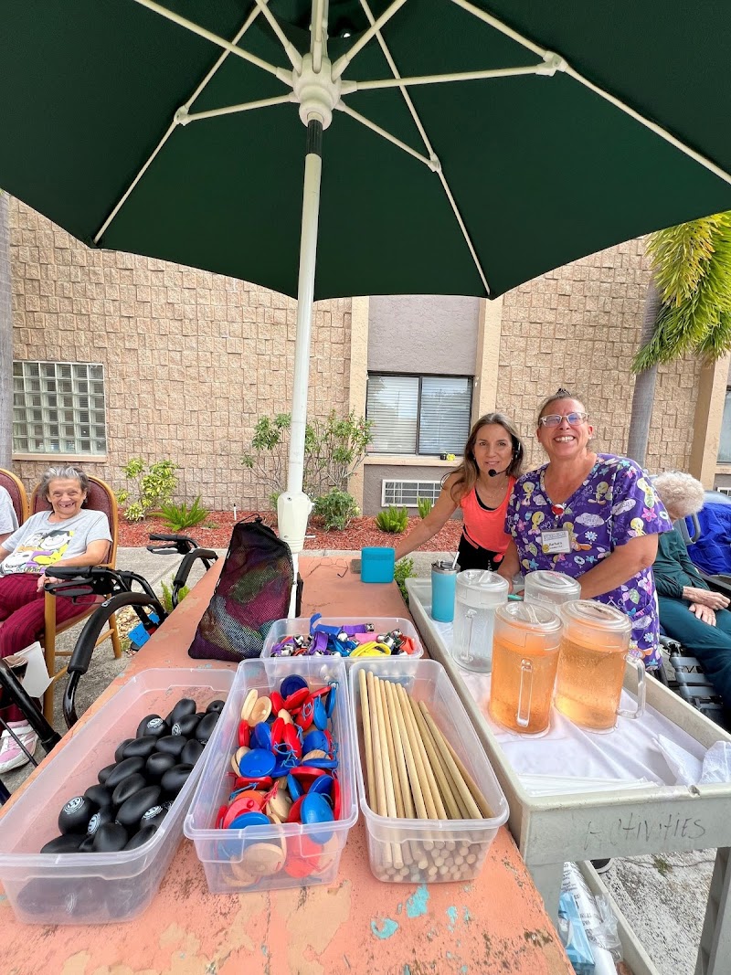 RIVIERA PALMS REHABILITATION CENTER nursing home in PALMETTO, FL - Photo 4 of 5