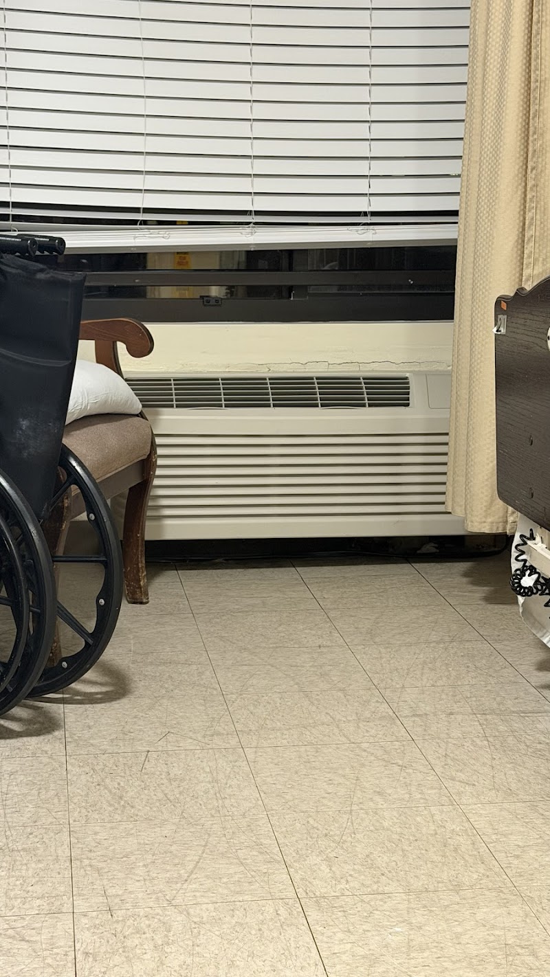 NSPIRE HEALTHCARE KENDALL nursing home in KENDALL, FL - Photo 3 of 5