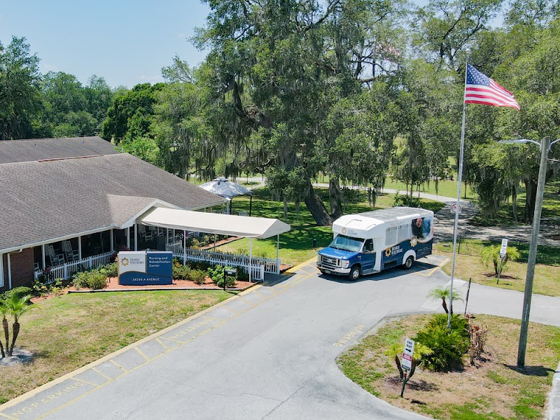 SOLARIS HEALTHCARE LAKE ZEPHYR nursing home in ZEPHYRHILLS, FL - Photo 2 of 4