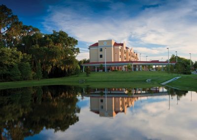 MANOR AT CARPENTERS, THE nursing home in LAKELAND, FL - Photo 5 of 10