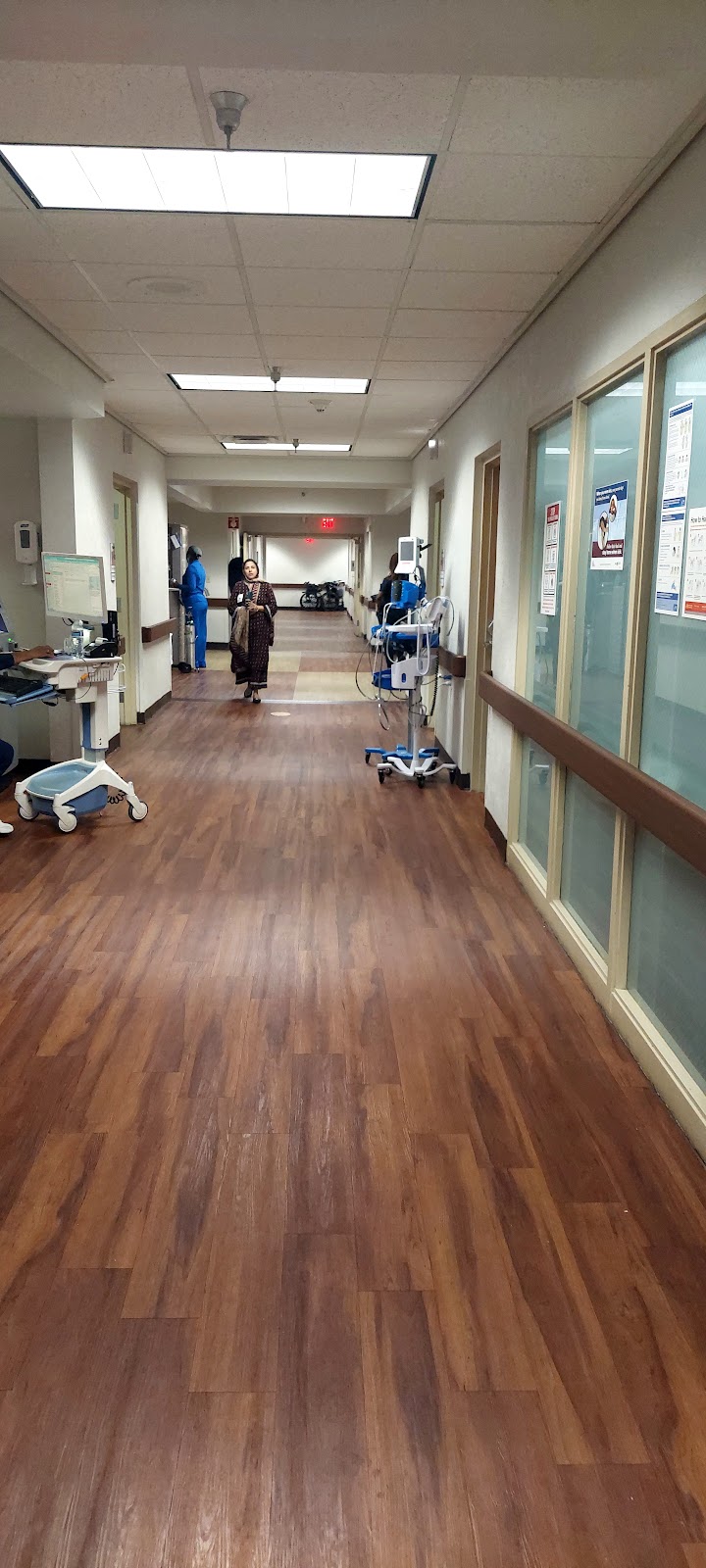 MEMORIAL MANOR nursing home in PEMBROKE PINES, FL - Photo 3 of 10