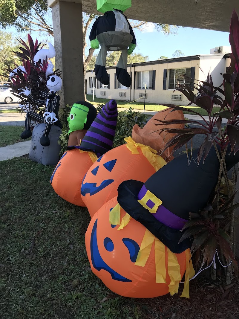 LABELLE HEALTH AND REHABILITATION CENTER nursing home in LABELLE, FL - Photo 3 of 10