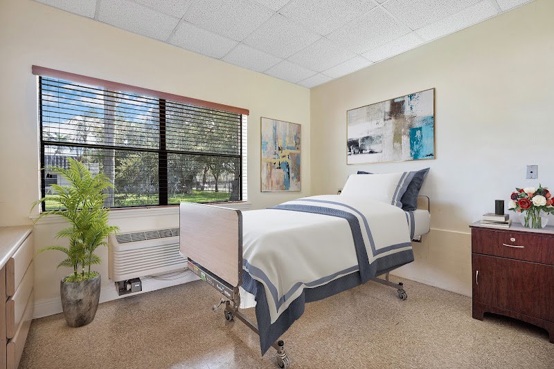 SHORESIDE HEALTH AND REHABILITATION CENTER nursing home in MIAMI, FL - Photo 5 of 10