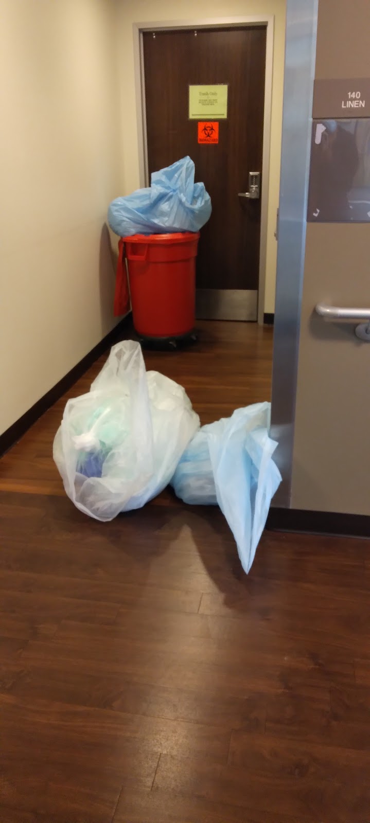 UNIVERSITY CROSSING nursing home in JACKSONVILLE, FL - Photo 5 of 8