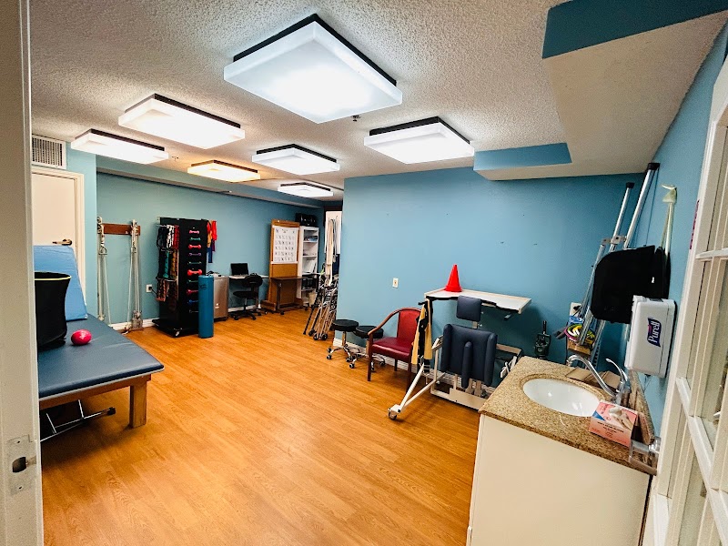 COLONIAL SKILLED NURSING FACILITY LLC nursing home in WEST PALM BEACH, FL - Photo 3 of 8