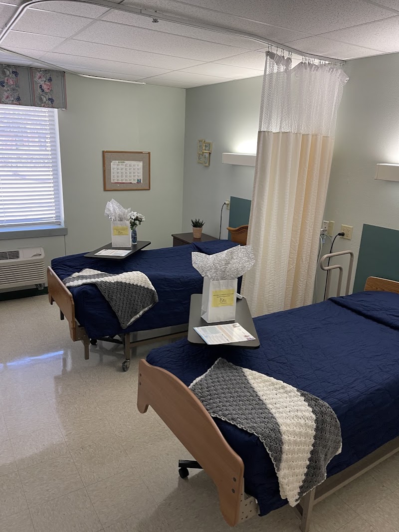 AVIATA AT OAKFIELD nursing home in BRANDON, FL - Photo 2 of 5