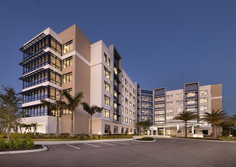 LARSEN HEALTH CENTER nursing home in FORT MYERS, FL - Photo 2 of 5