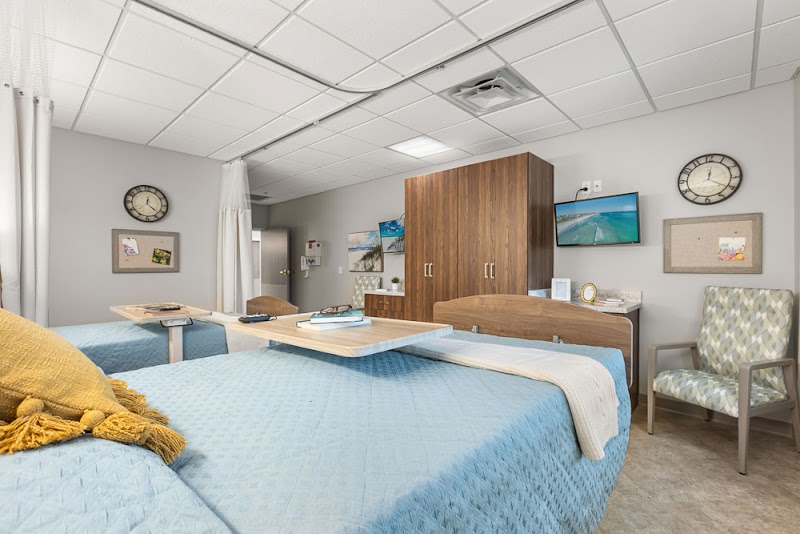 LIFE CARE CENTER OF ORLANDO nursing home in ORLANDO, FL - Photo 3 of 5