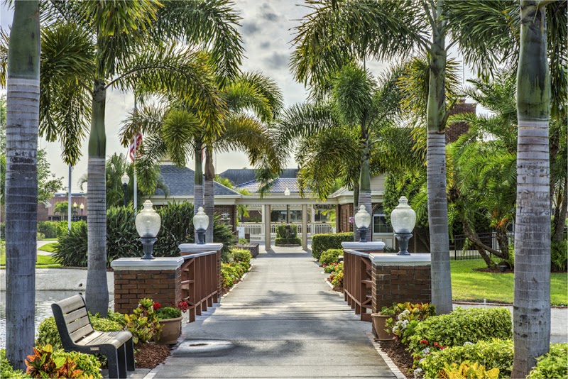 FREEDOM SQUARE HEALTH CARE CENTER nursing home in SEMINOLE, FL - Photo 2 of 10
