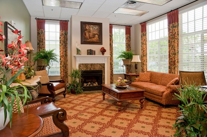LIFE CARE CENTER OF ESTERO nursing home in ESTERO, FL - Photo 5 of 10