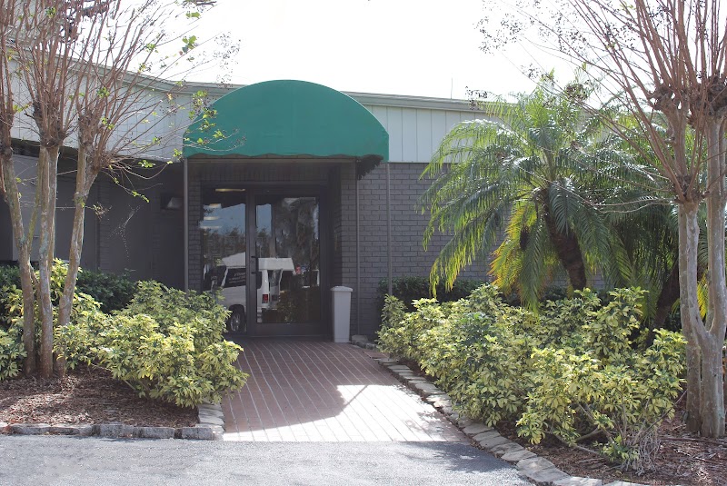 LAKE WALES WELLNESS AND REHABILITATION CENTER nursing home in LAKE WALES, FL - Photo 2 of 5