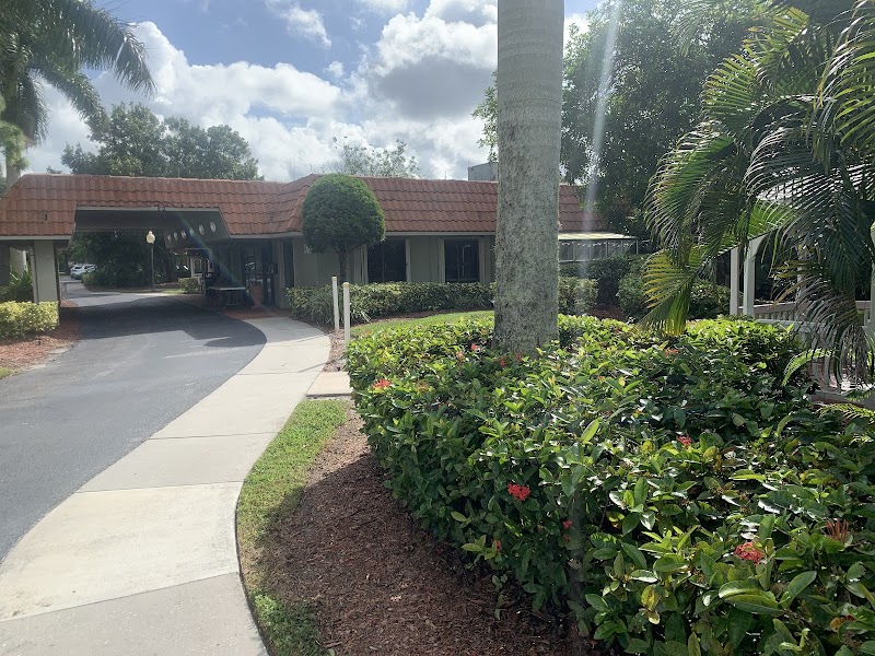 SARASOTA POINT REHABILITATION CENTER nursing home in SARASOTA, FL - Photo 4 of 10