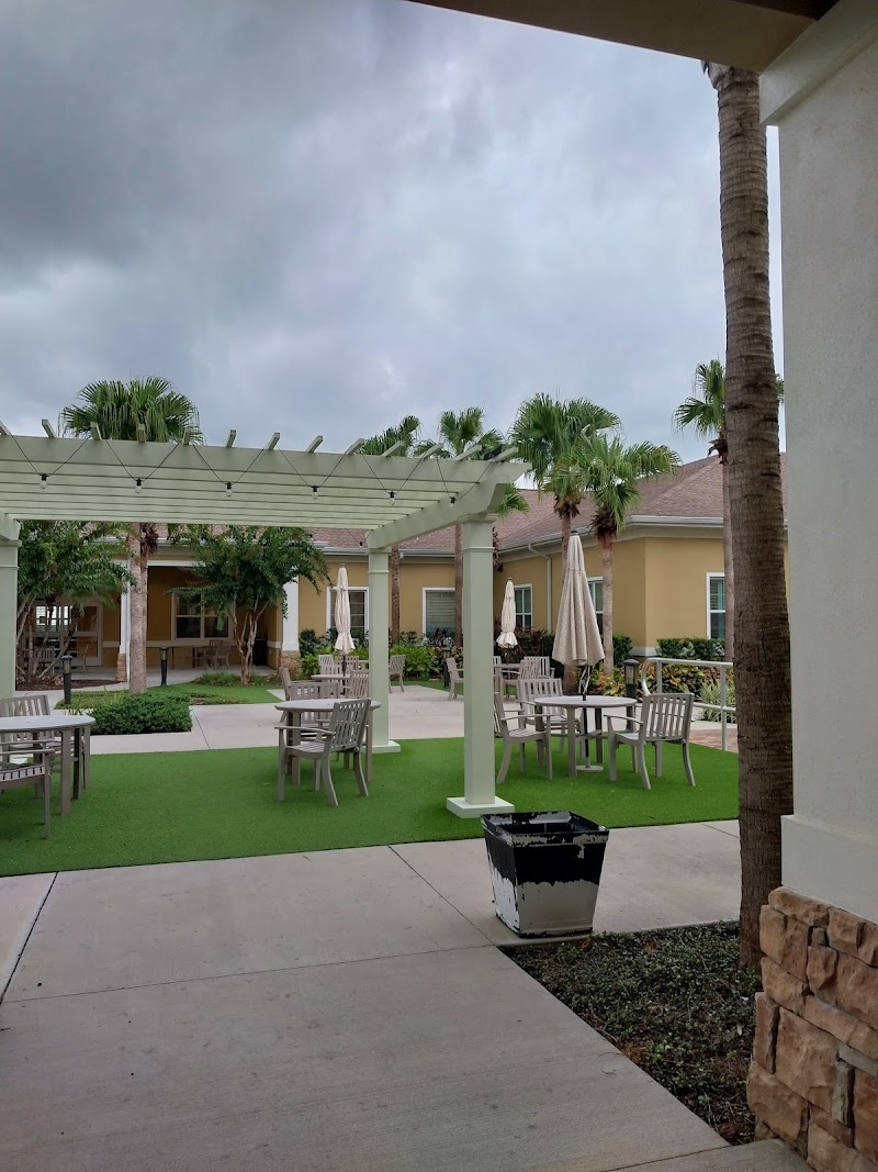 LAKES OF CLERMONT HEALTH AND REHABILITATION CENTER nursing home in CLERMONT, FL - Photo 3 of 5