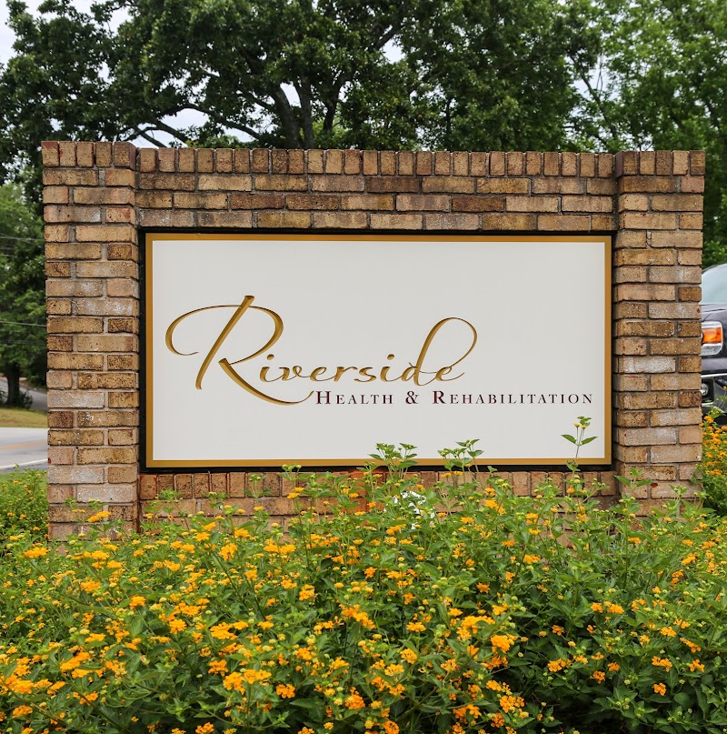 RIVERSIDE HEALTH AND REHABILITATION nursing home in THOMASTON, GA - Photo 2 of 5
