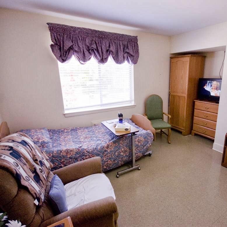 OAKVIEW HEALTH AND REHABILITATION nursing home in SUMMERVILLE, GA - Photo 3 of 10