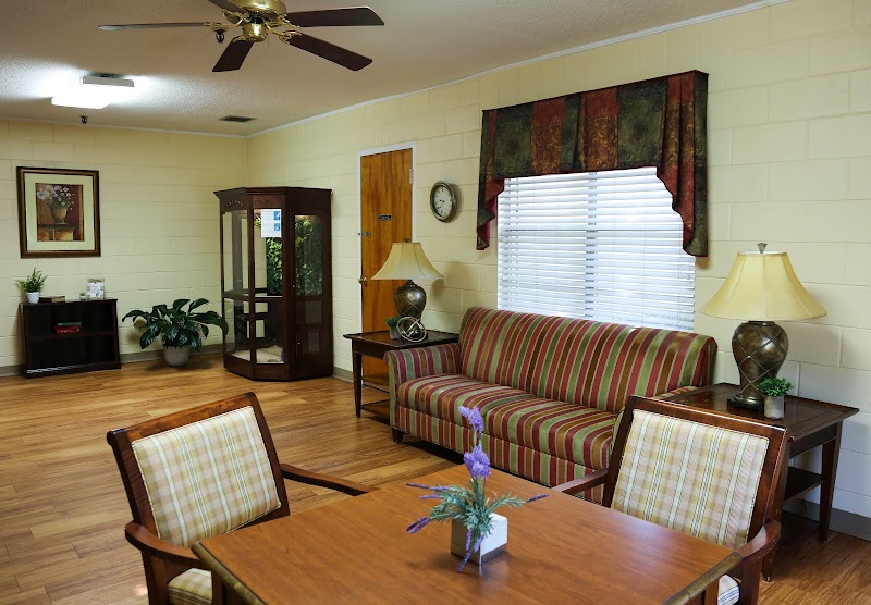 CAMELLIA HEALTH & REHABILITATION nursing home in CLAXTON, GA - Photo 5 of 10