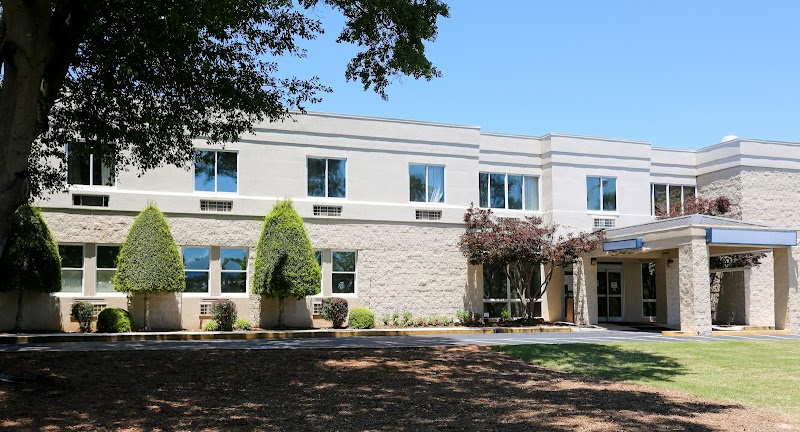 NORTHRIDGE HEALTH AND REHABILITATION nursing home in COMMERCE, GA - Photo 2 of 10