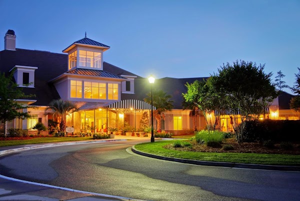 OAKS HEALTH CTR AT THE MARSHES OF SKIDAWAY ISLAND nursing home in SAVANNAH, GA - Photo 1 of 5