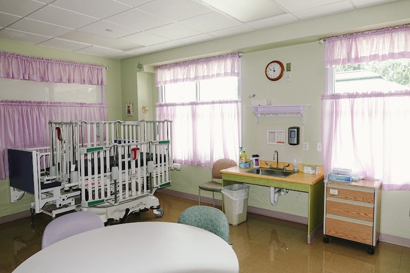 Kulana Malama nursing home in EWA BEACH, HI - Photo 3 of 10
