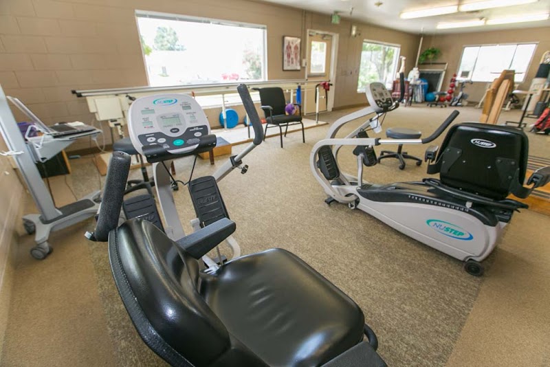 River's Edge Rehabilitation & Living Center nursing home in EMMETT, ID - Photo 5 of 10